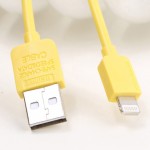 สายชาร์จ iPhone 5 REMAX Safe Charge Speed Data Cable สีเหลือง