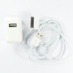 USB Power Adapter ที่ชาร์จ iPad 1,2 / iPhone 4,4s สีขาว
