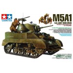 35313 1/35 M5A1 w/4 Figures