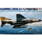 60306 McDonnell Douglas F-4J Phantom II