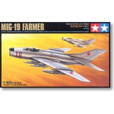 TA 61609 1/100 MIG-19 Farmer