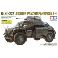 35270 Sd.kfz.222 w/Photo Etched Part