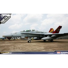 AC 12118 USMC F/A -18D VMFA(AW)-242 BATS    1/32