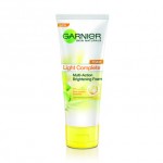 GARNIER Light Complete Foam 100 ml