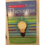 Scholastic : Pocket Thesaurus